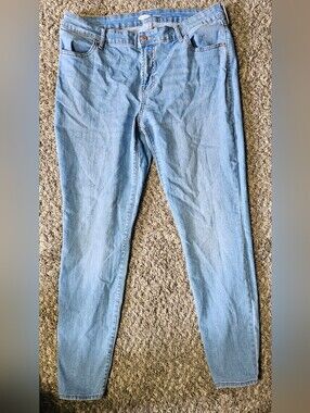 Old Navy Light Blue Skinny Jeans for Women